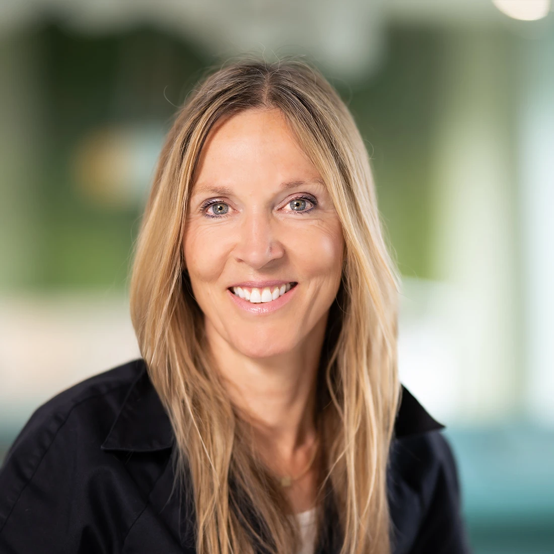 Porträt von Dr. med. dent. Karin Tietze, Zahnärztin