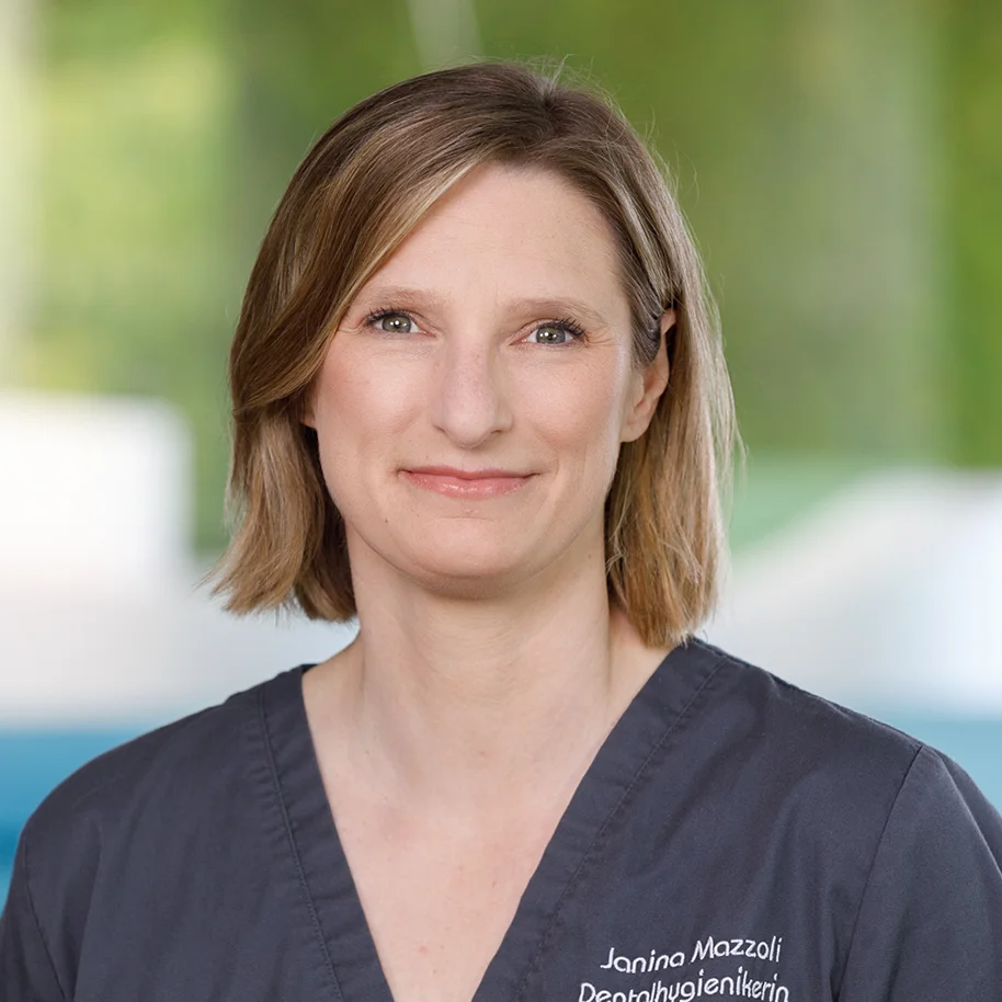 Porträt von Janina Mazzoli aus der Dentalhygiene